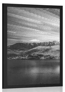Poster seara devreme lacul în alb-negru