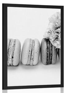 Poster macaroons gustoase în design alb-negru