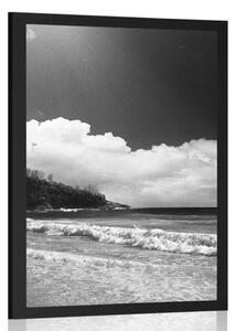 Poster plajă frumoasă pe insula Seychelles în design alb-negru