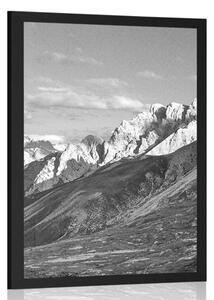 Poster vedere frumoasă din munți în design alb-negru