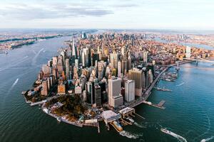 Fotografie de artă Aerial view of Loser Manhattan skyline,, Alexander Spatari, (40 x 26.7 cm)