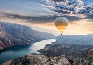 Fotografie de artă Hot air balloons flying over the, guvendemir, (40 x 26.7 cm)