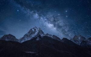 Fotografie de artă Milky way over Ama Dablam, Sagarmatha NP, Nepal, Weerakarn Satitniramai, (40 x 24.6 cm)