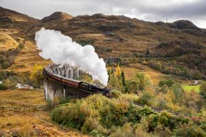 Fotografie de artă The Jacobite Steam train Crossing the, Paul C Stokes, (40 x 26.7 cm)