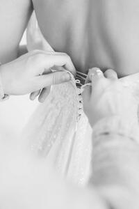 Fotografie de artă Black and white photography. Bridesmaid buttons, Ekaterina Bondaretc, (26.7 x 40 cm)