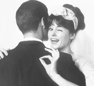 Fotografie de artă BRIDE HUGGING HUSBAND, OKAY GESTURE, 1963, Archive Holdings Inc., (30 x 40 cm)