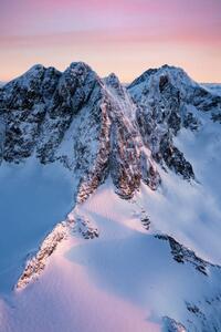 Fotografie Pink sunrise over snowcapped mountains, Italy, Roberto Moiola / Sysaworld, (26.7 x 40 cm)