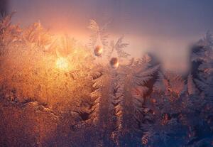 Fotografie Frosty window with drops and ice pattern at sunset, Sergiy Trofimov Photography, (40 x 26.7 cm)