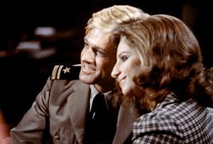 Fotografie Robert Redford And Barbra Streisand, The Way We Were 1973 Directed By Sydney Pollack