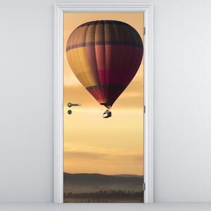 Fototapeta pentru ușă - balon zburător (95x205cm)