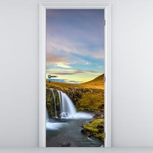 Fototapet pentru ușă - Muntii si cascadele din Islanda (95x205cm)