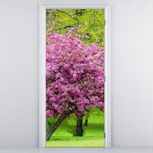 Fototapet pentru ușă - Copac înflorit în pajiște (95x205cm)
