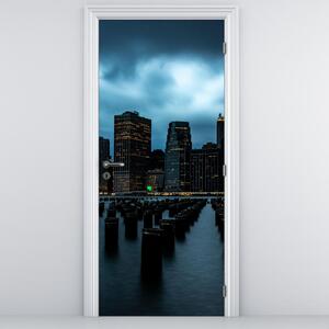 Fototapet pentru ușă - Vedere asupra zgârie-norilor din New York (95x205cm)