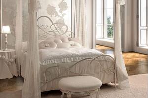 Pat lemn masiv Lolita – cu baldachin din fier forjat - 160x200