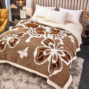 Patura super pufoasa cu blanita, 3D cu fluturi, 200x230 cm, PUF06