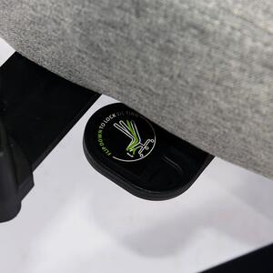 Scaun gaming textil cu cotiere 4D si suport lombar integrat OFF 297 gri