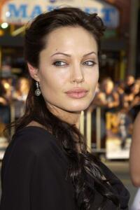 Fotografie Angelina Jolie during World Premiere of Lara Croft, Steve Granitz