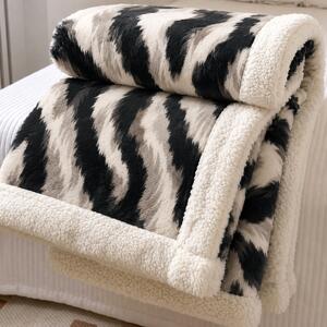 Patura pufoasa cu blanita, groasa 2.3 kg, 200x230 cm, PMB06