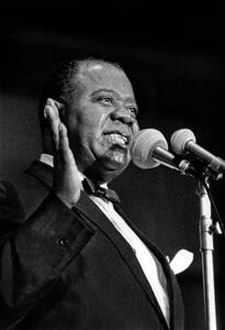 Fotografie American Trumpet Player and Singer Louis Armstrong on Stage in Paris June 5, 1965