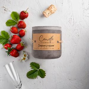 Lumanare parfumata handmade din ceara naturala de soia 100%, aroma Sampanie si capsuni, Recipient ceramic, 150 g