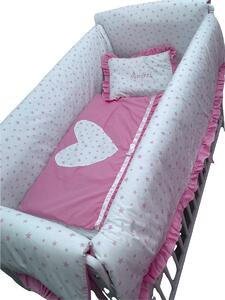 Lenjerie de pat Maxi steluțe roz pe alb cu volanase roz inimioara și personalizare cu nume