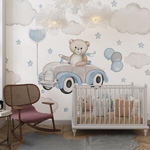 Tapet Ilustrație adorabilă a unui ursuleț de pluș care conduce o mașină de epocă printre nori și stele, Fototapet Pentru Copii, w03382v1 : Uwalls.ro