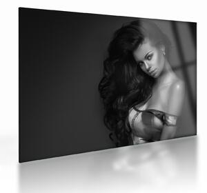 Tablou pe sticlă - Portretul unei femei seducătoare, alb-negru (70x50 cm)