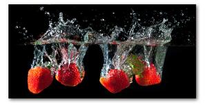 Fotografie imprimată pe sticlă Căpșune sub apă