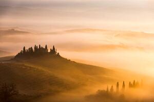 Fotografie Scenic Tuscany landscape at sunrise, Val, Pavliha