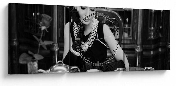 Tablou cu femeie (cu ceas) (90x30 cm)