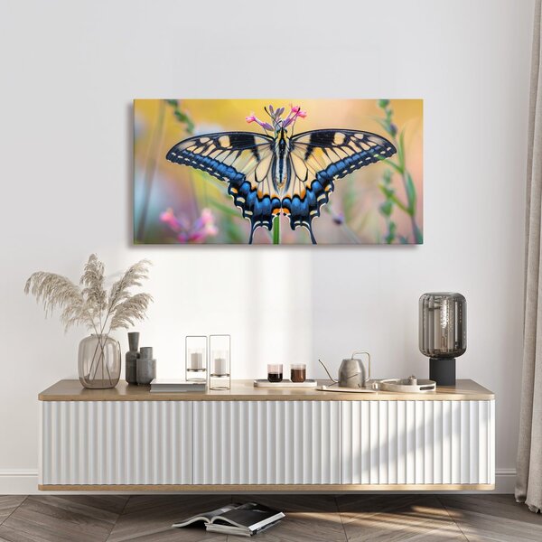 Tablou fluture colorat în natură
