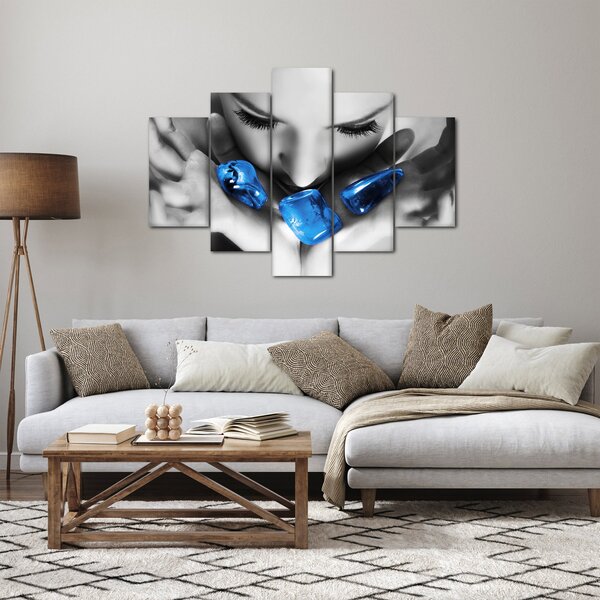 Tablou cu portretul femeii cu pietre (150x105 cm)
