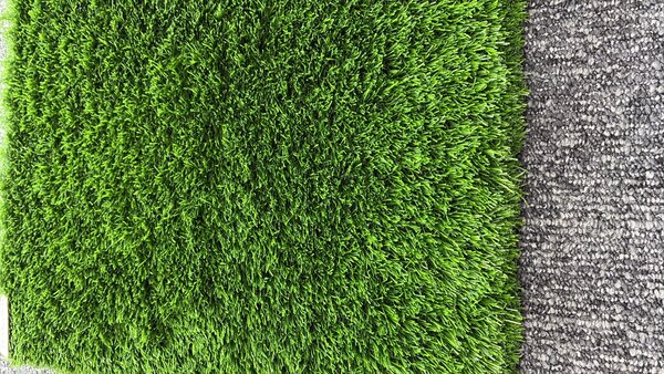 Gazon Artificial Premium, Lungime Fir 40 mm, Latime 1m, Marime 100 x 200 cm, 3 Nuante de Verde, Fire Drepte si Carliontate, Imitatie Perfecta Gazon
