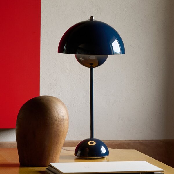 Lampă de masă &Tradition, Flowerpot VP3, Albastru, Camera de zi, Metal, Design