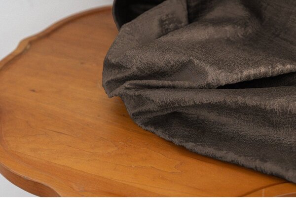 Draperie opaca LOOM VELVET 140x250 cm, maro Agatat: Inele metalice