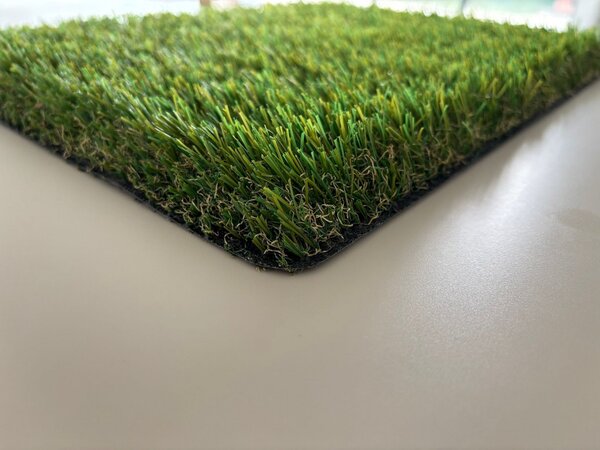 Covor Gazon Iarba Artificiala Produs Belgia, Calitate Premium, Model Oasis 30 mm inaltime fir, Gradinita Loc de Joaca Terasa Curte, Verde Verde, 200