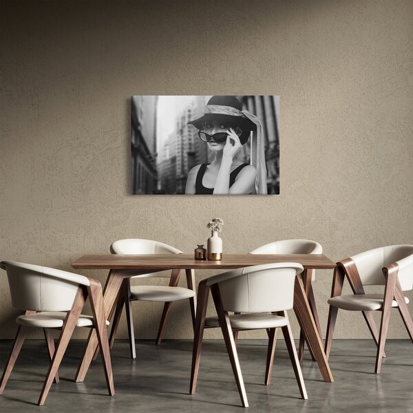 Tablou cu femeie (90x60 cm)