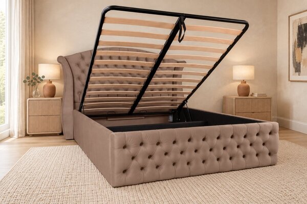 Pat tapițat Chesterfield din catifea Sorella Simple 140×200 cm, cappuccino, cu ladă de depozitare
