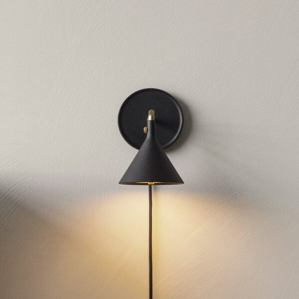 Lampă de perete Audo Copenhagen, Cast Sconce, reglabil, Negru, Camera de zi, Aluminiu, Design