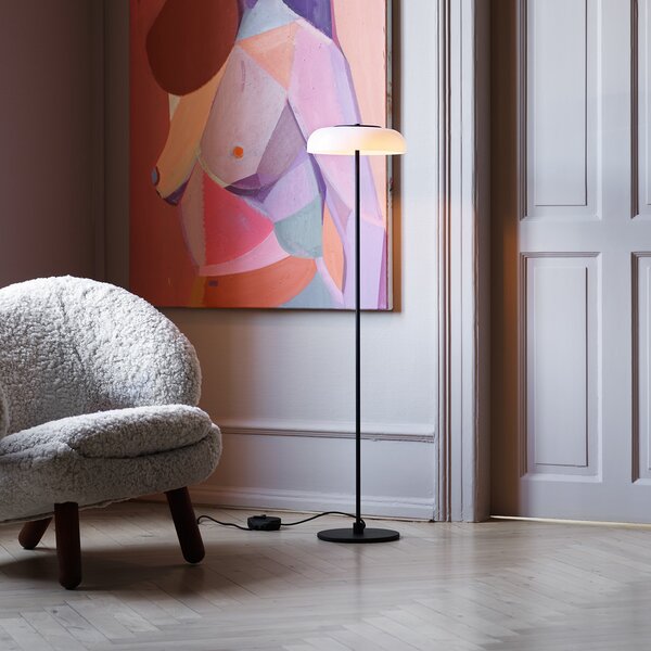 Lampadar Nuura Aps, Blossi, reglabil, Negru, Camera de zi, Metal, Scandinavă