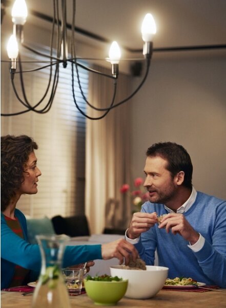 Bec LED Philips E14/5,5W/230V 2700K