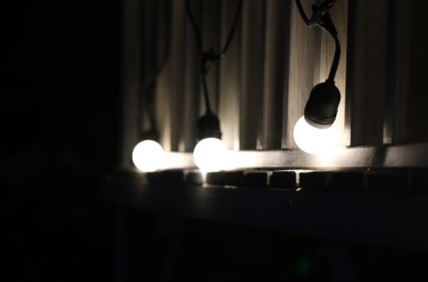 SET 2x bec LED PARTY E27/0,5W/36V alb