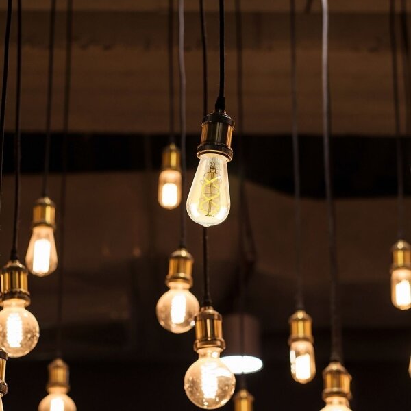 Bec LED dimabil FILAMENT ST64 E27/4,8W/230V 1800K