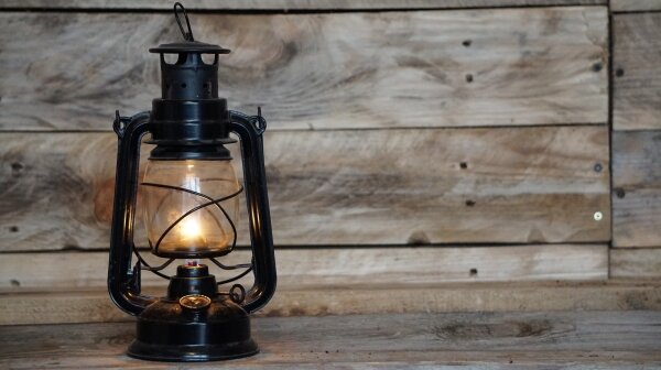 Lampă cu gaz lampant Brilagi LANTERN 19 cm negru