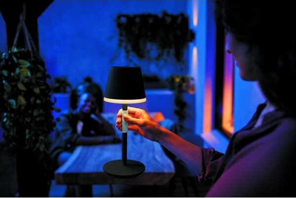Philips Hue GO lampă LED RGBW, dimabilă, touch, 6,2W, 230V, 2000-6500K, IP54