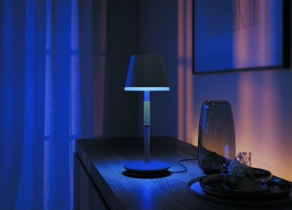 Philips Hue GO lampă LED RGBW, dimabilă, touch, 6,2W, 230V, 2000-6500K, IP54