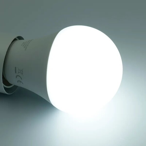 Bec LED RGBW dimabil A60 E27/9W/230V 2700-6500K Wi-Fi Tuya