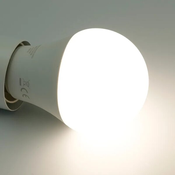 Bec LED RGBW dimabil A60 E27/9W/230V 2700-6500K Wi-Fi Tuya