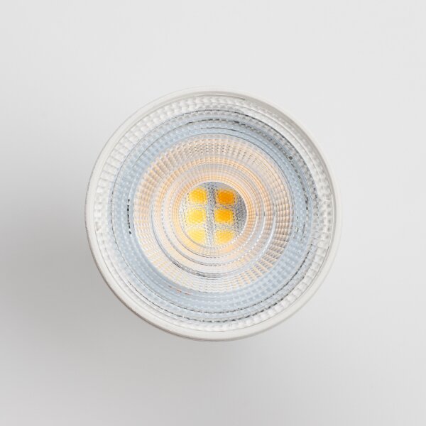 SET 3x bec LED Philips GU10/4,7W/230V 2700K
