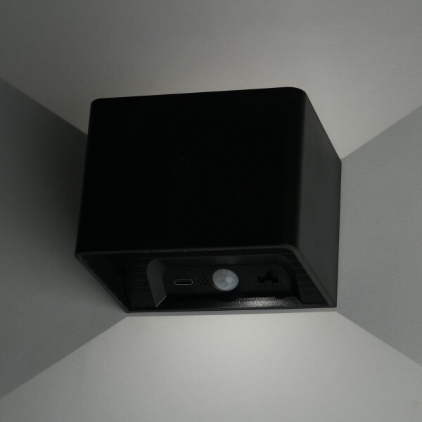 Aplică LED cu senzor MIRI LED/2,5W/3,7V 3000-6400K 4000 mAh negru